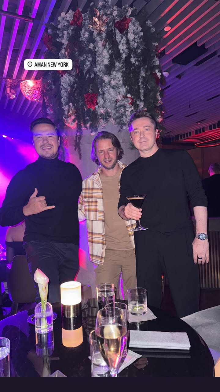 новая фото в сторис @aleksmiro 13.12.2025