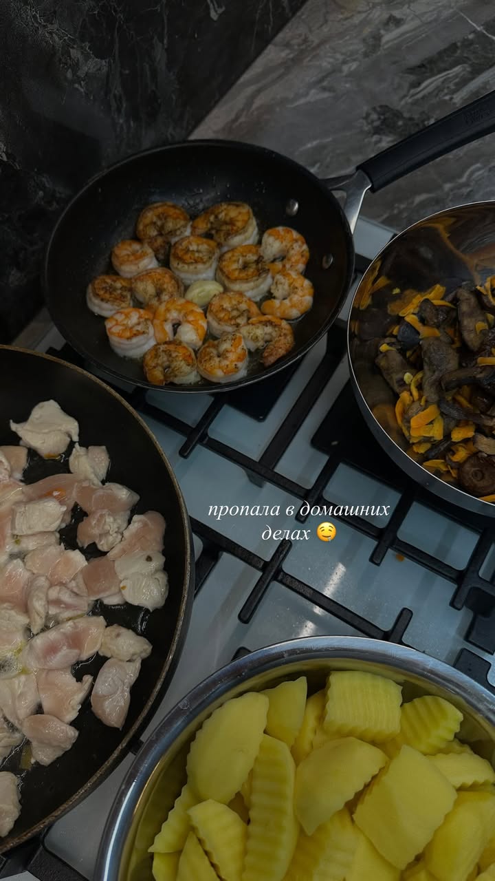 новая фото в сторис @hursin.mua 19.12.2025