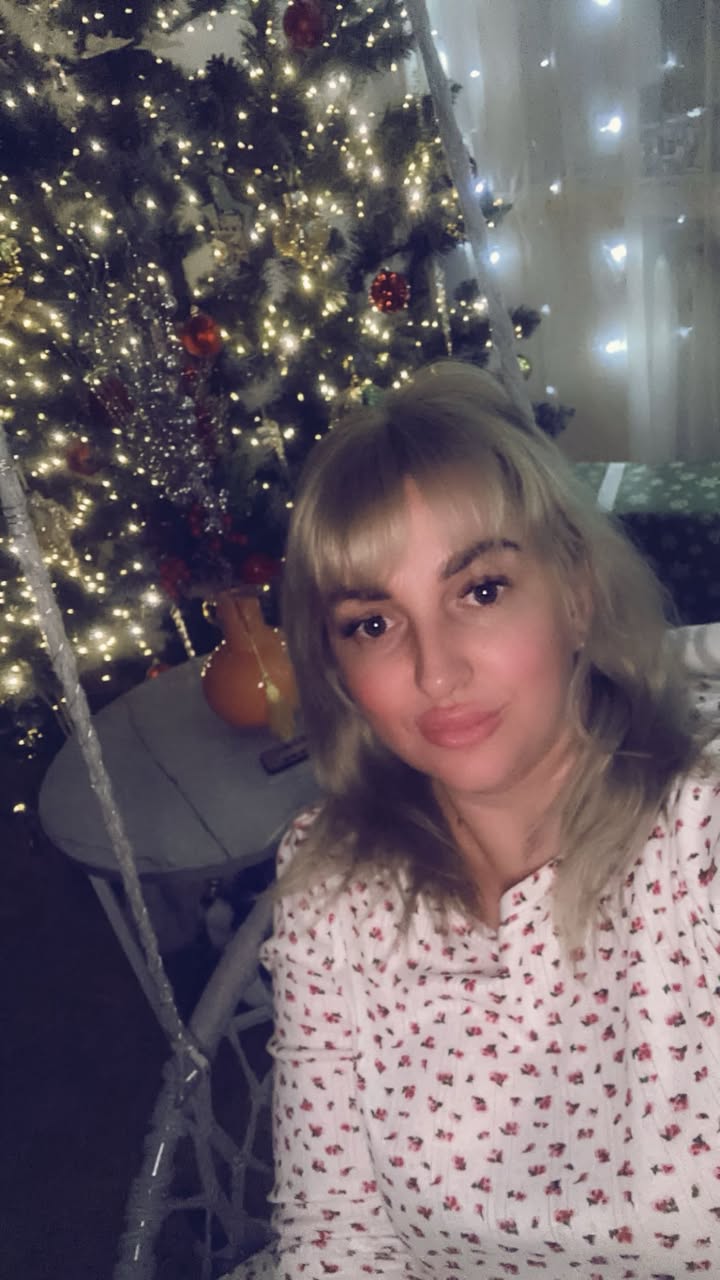 новая фото в сторис @yana__yakovenko__sinchenko 19.12.2025
