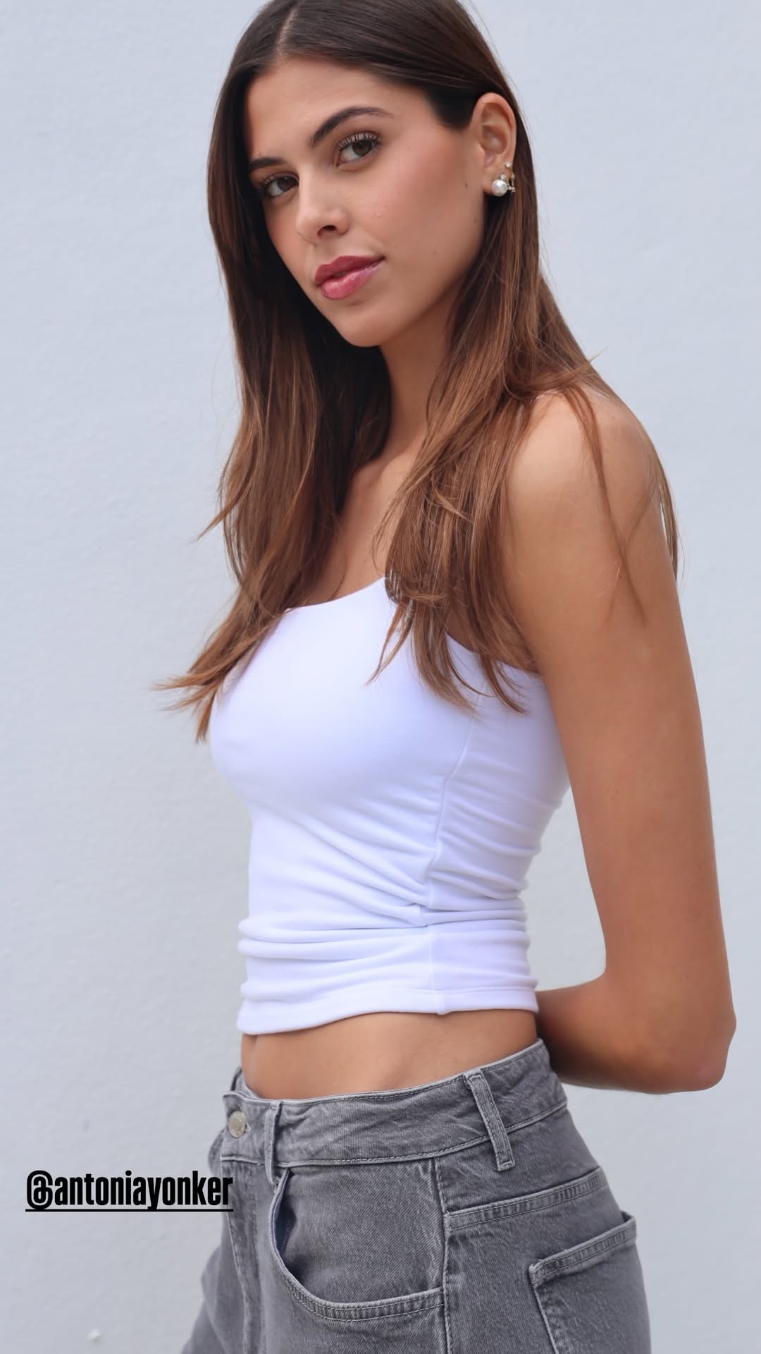 новая фото в сторис @bey.mgmt 21.12.2025