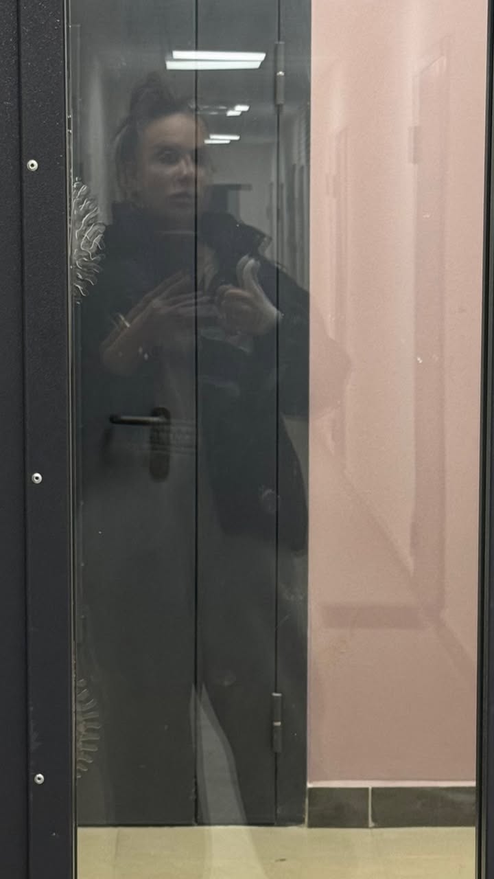 новая фото в сторис @vlada_uvarova 22.12.2025