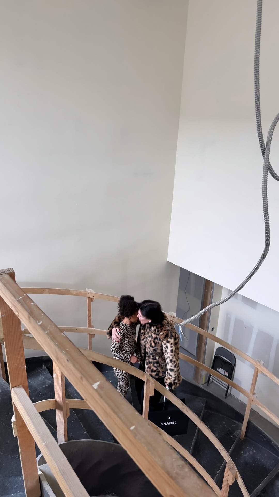 новая фото в сторис @kyliejenner 22.12.2025