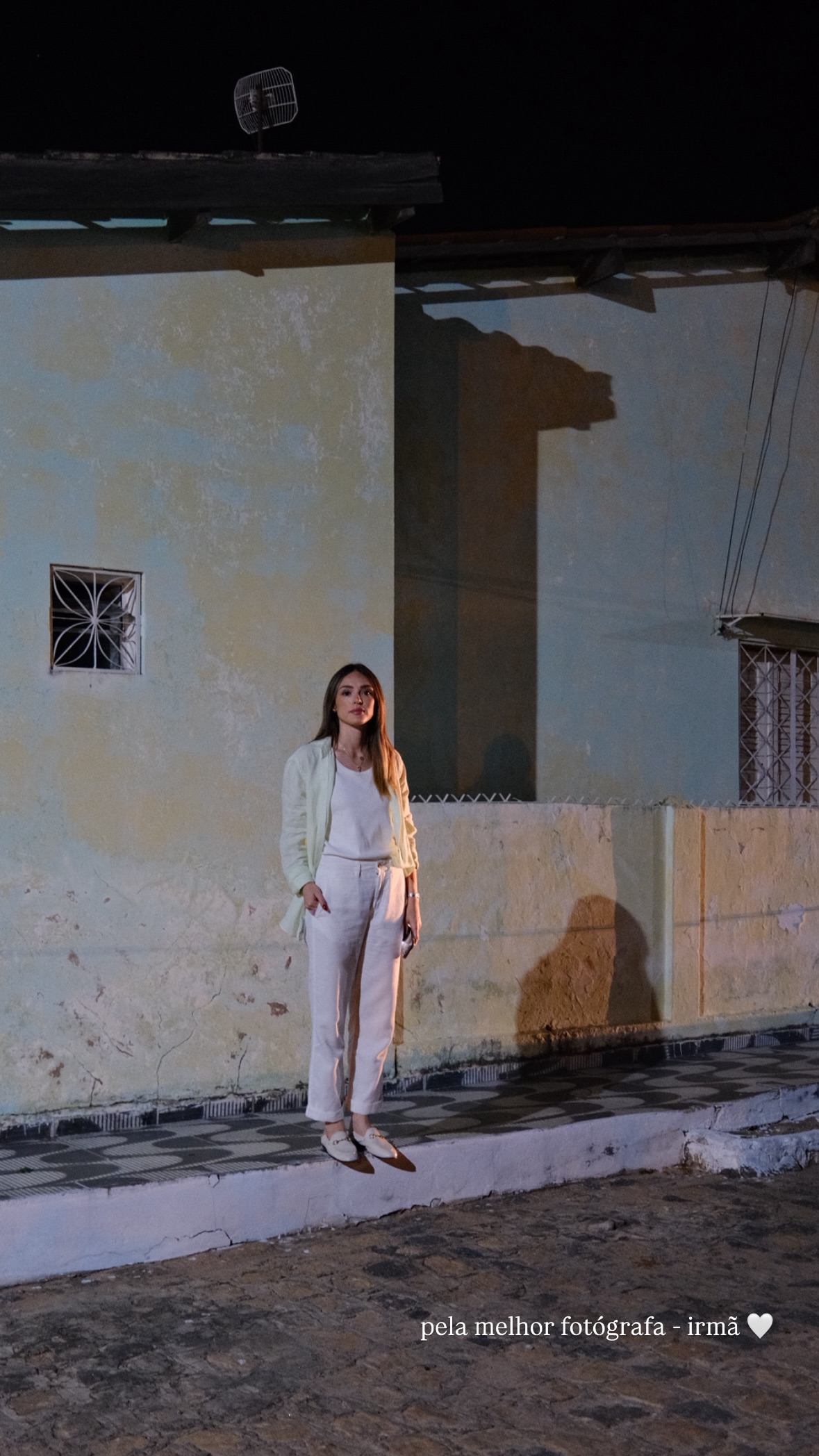 новая фото в сторис @yeuxpapillon 25.12.2025