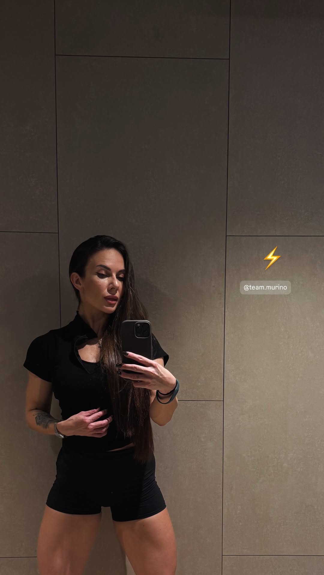 новая фото в сторис @vlada_uvarova 29.12.2025