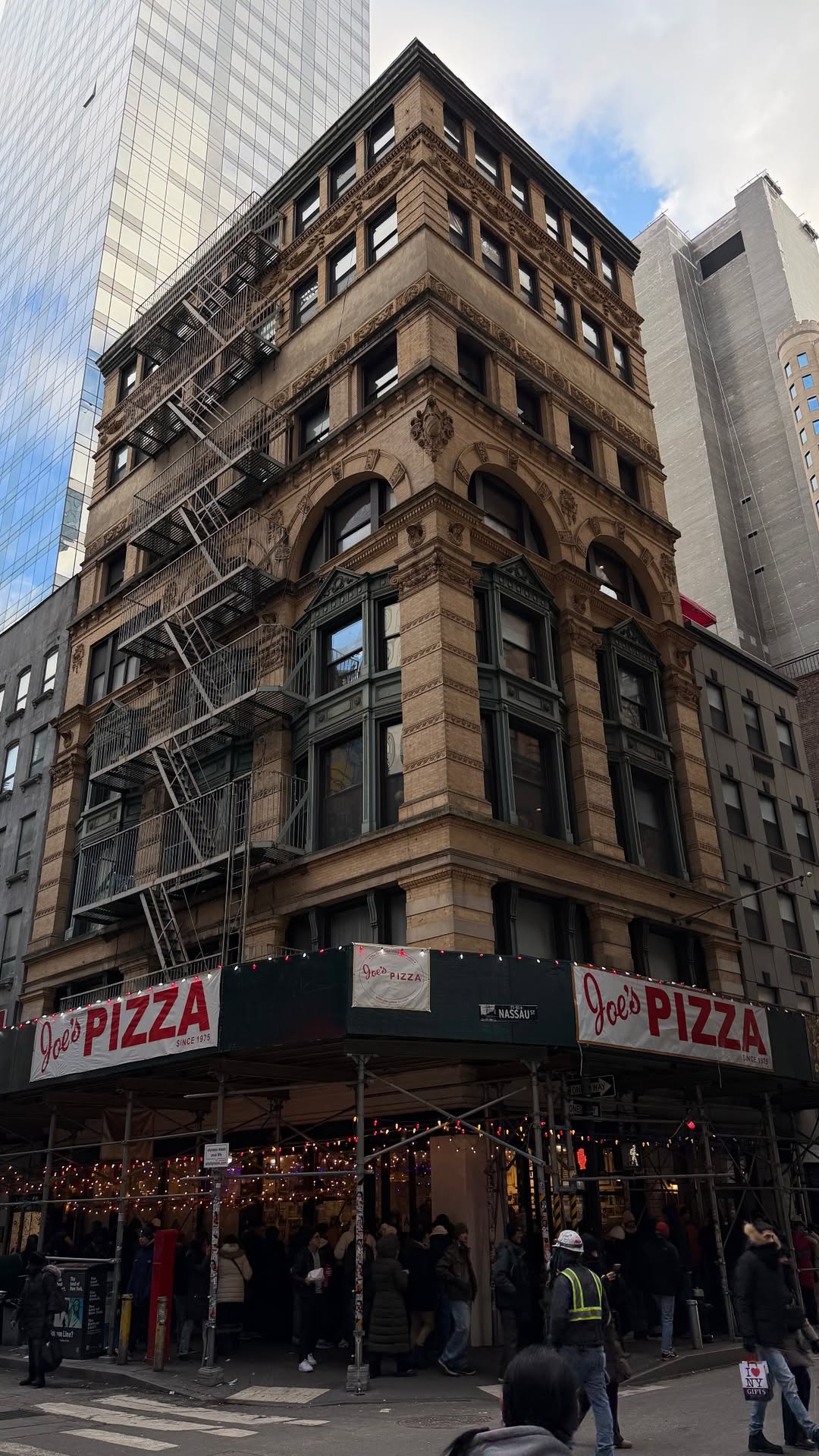 новая фото в сторис @aleksandr_pustovoit 31.12.2025