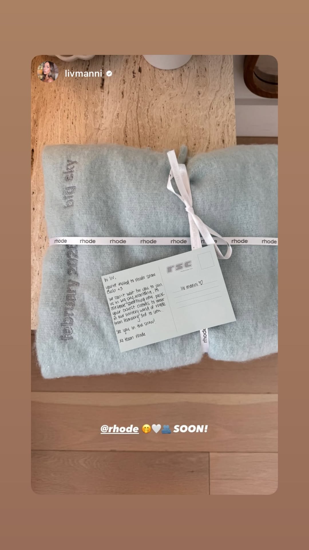 новая фото в сторис @haileybieber 29.01.2026