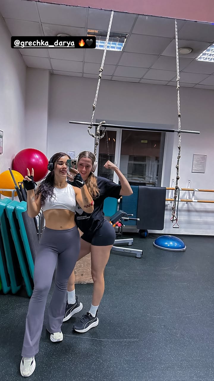 новая фото в сторис @anyunya91 04.02.2026