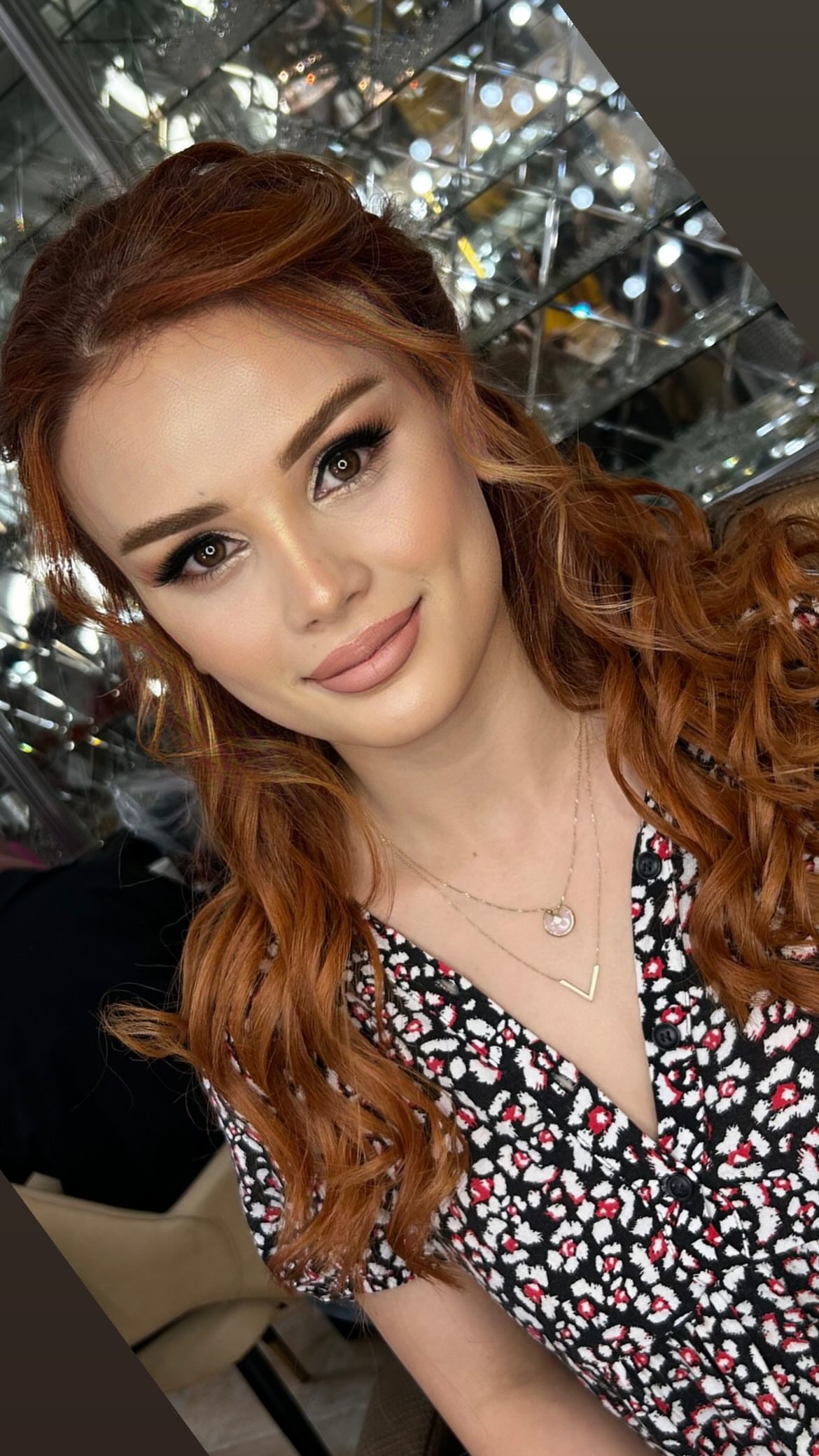 новая фото в сторис @brilyant.heyderova 08.02.2026