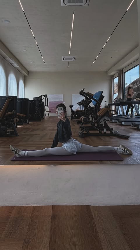 новая фото в сторис @liil.rose 08.02.2026