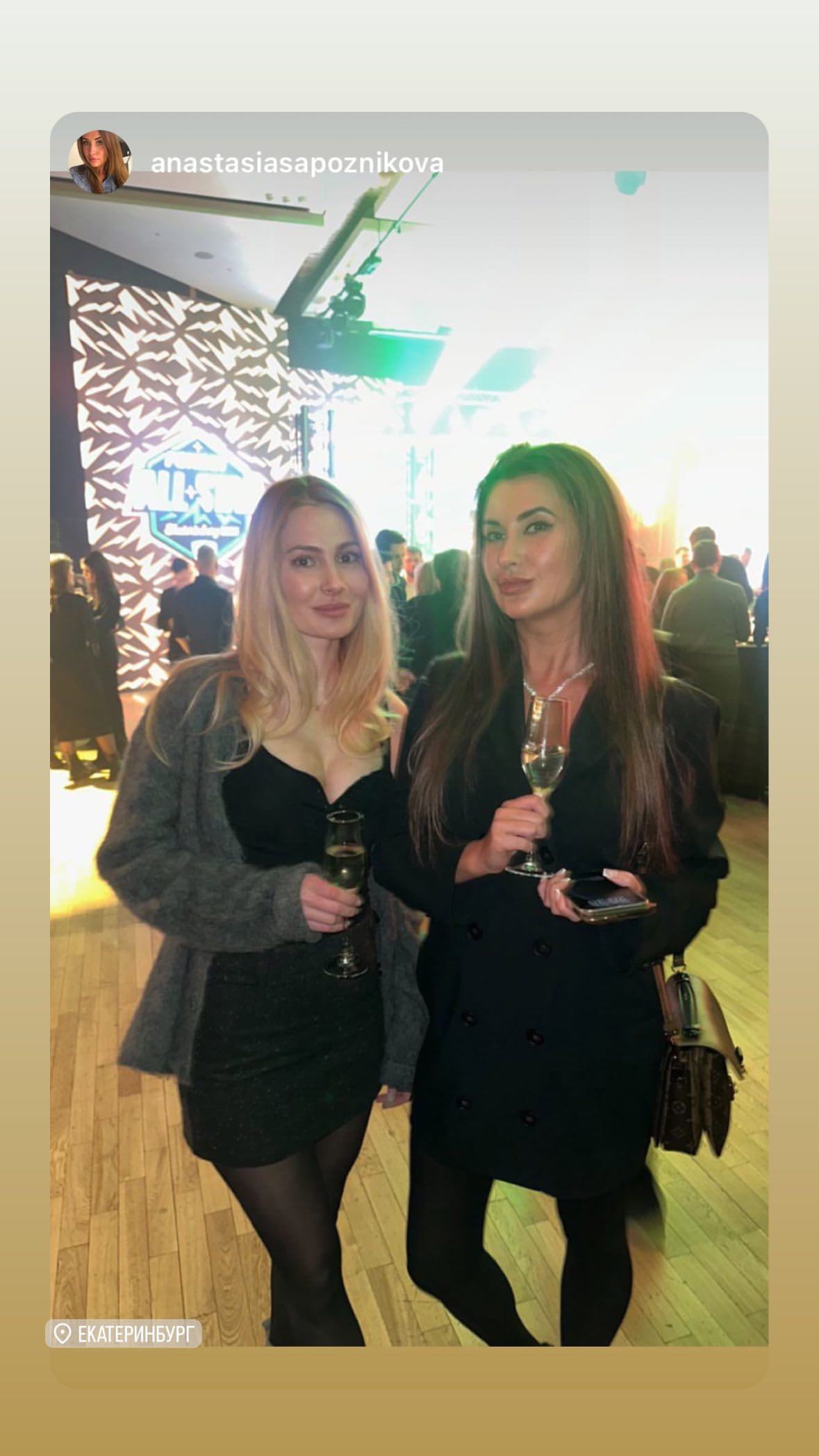 новая фото в сторис @maple9hockey 09.02.2026