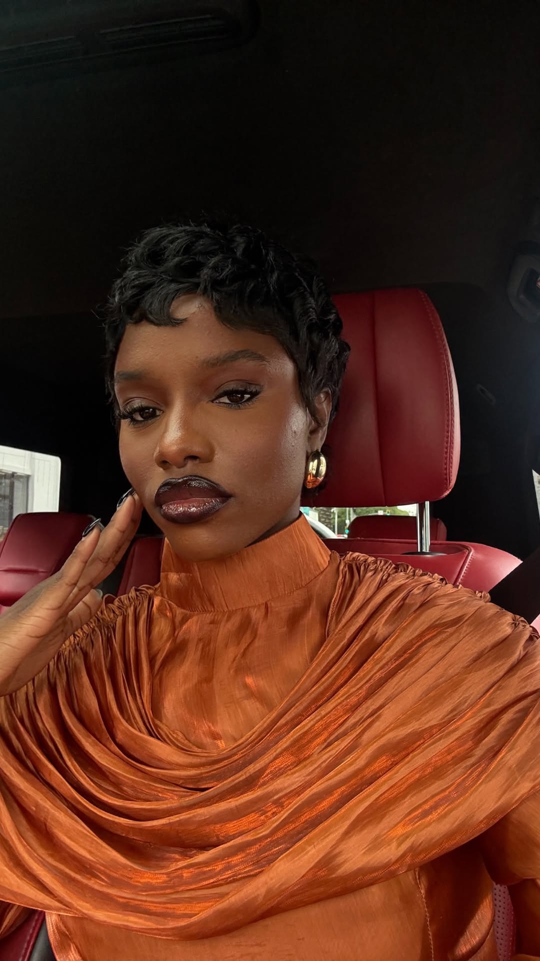 новая фото в сторис @yesimshay_ 11.02.2026