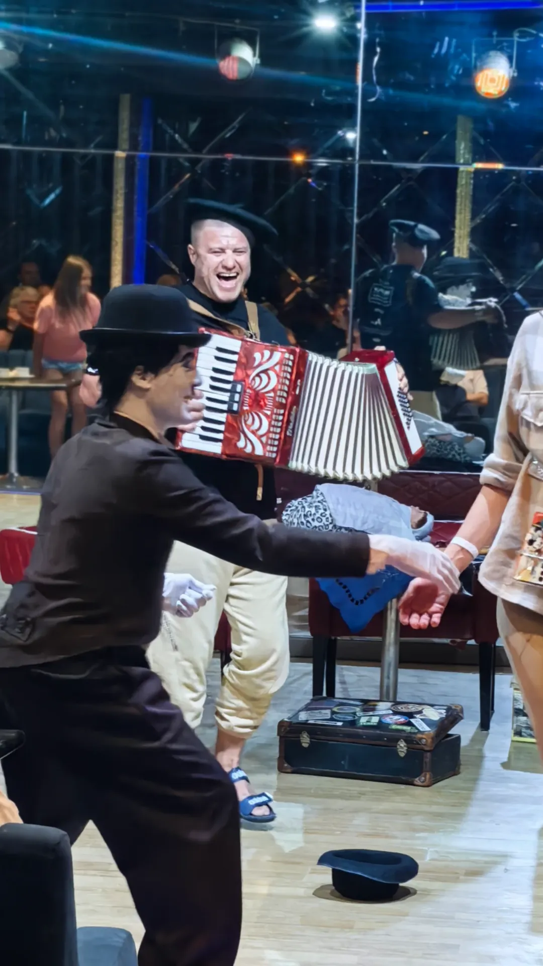 новая фото в сторис @_milkahanim 12.02.2026