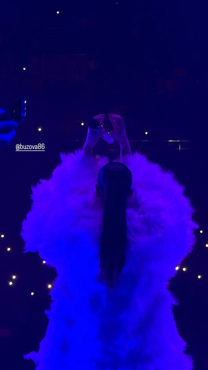 новая фото в сторис @buzova86 16.02.2026