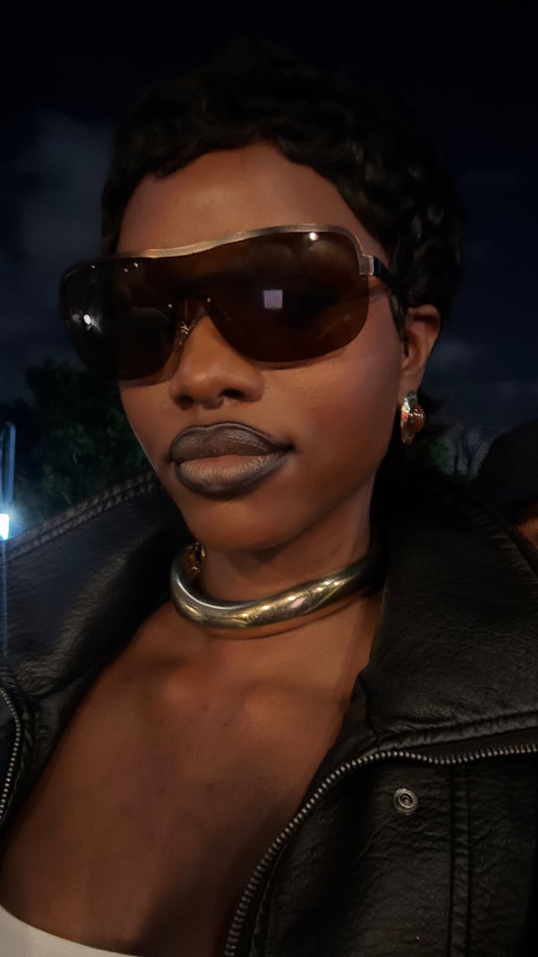 новая фото в сторис @yesimshay_ 15.02.2026