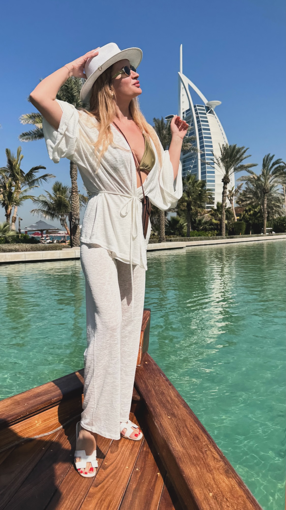 новая фото в сторис @elenabushina 15.02.2026