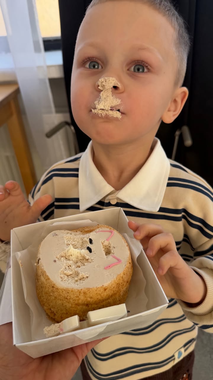 новая фото в сторис @kris.urasova 16.02.2026