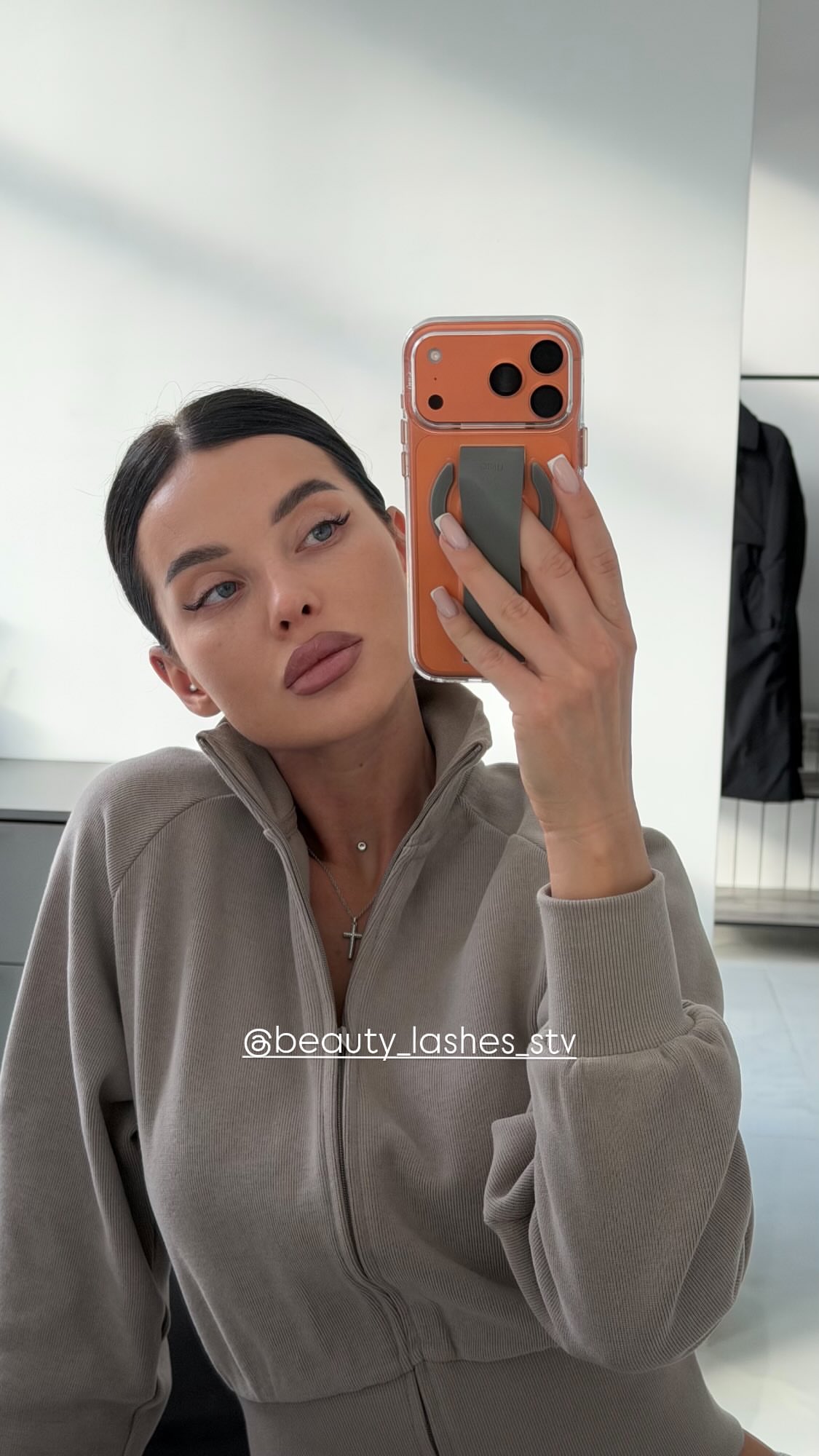 новая фото в сторис @allo_kris_ 15.02.2026