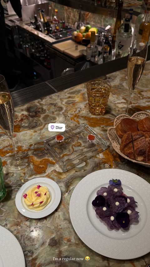 новая фото в сторис @yesimshay_ 21.02.2026