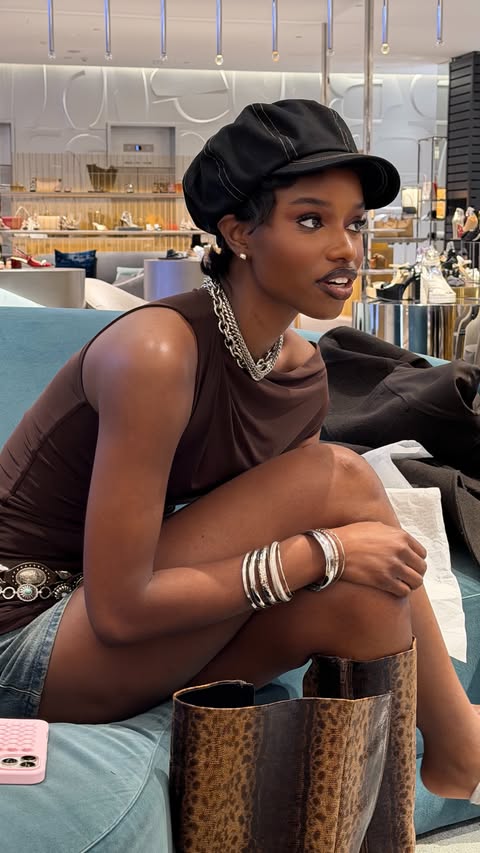 новая фото в сторис @yesimshay_ 21.02.2026