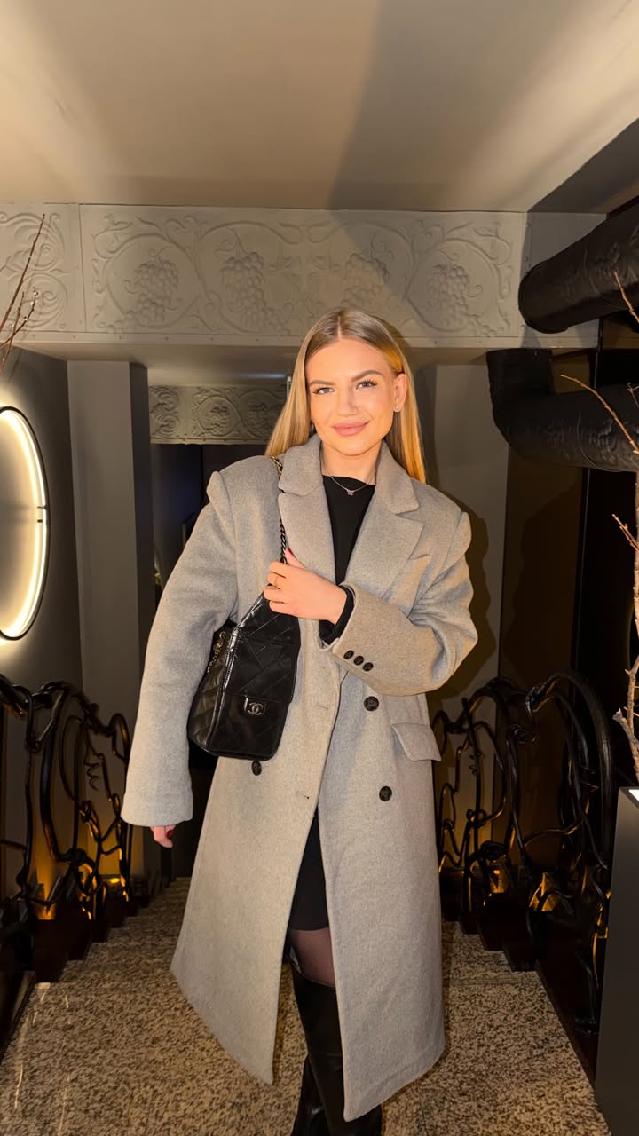 новая фото в сторис @queen_maria 22.02.2026