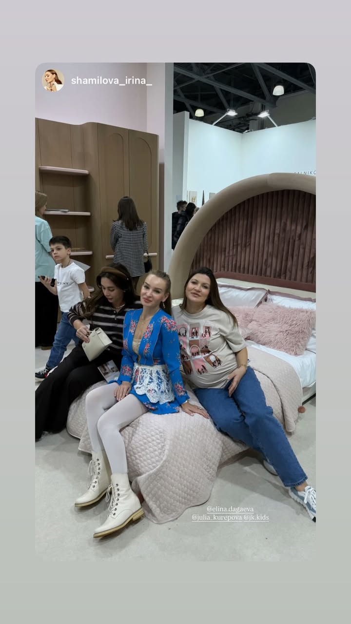 новая фото в сторис @julia_kurepova 23.02.2026