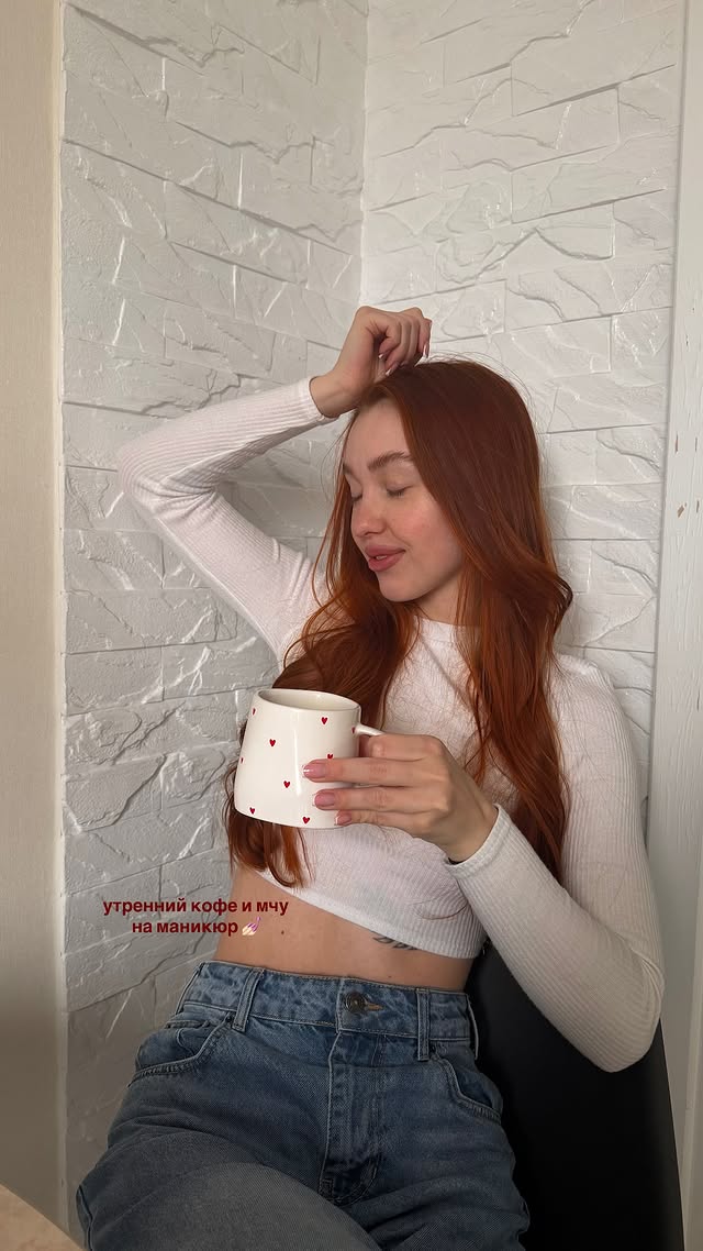 новая фото в сторис @leraa_telesh 23.02.2026