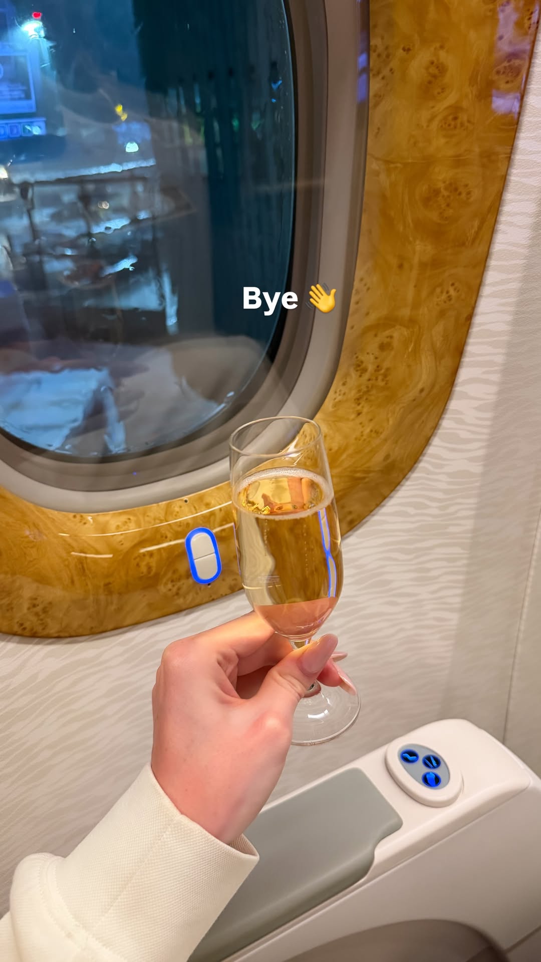 новая фото в сторис @alleksasa 24.02.2026