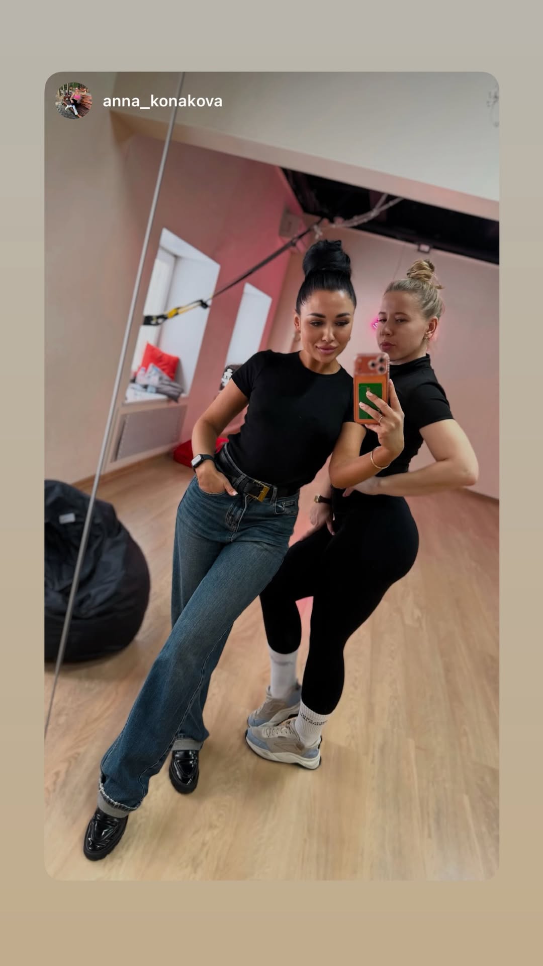 новая фото в сторис @vorman_nastya 24.02.2026