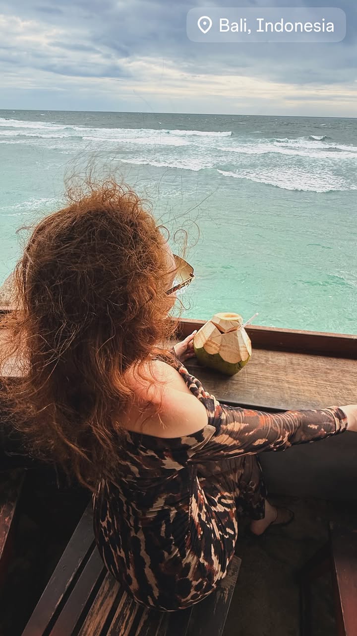 новая фото в сторис @liya.lily 28.02.2026