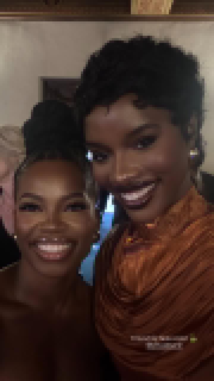 новая фото в сторис @yesimshay_ 01.03.2026