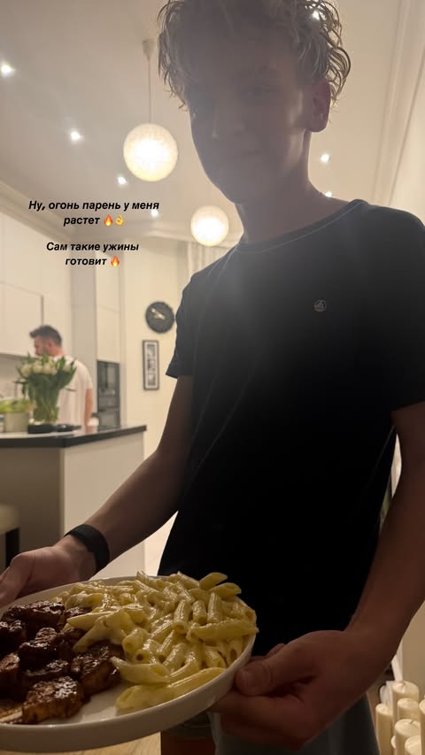 новая фото в сторис @bellasklyar 09.03.2026