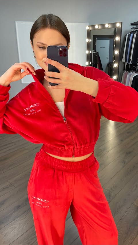 новая фото в сторис @pinzarru 10.03.2026