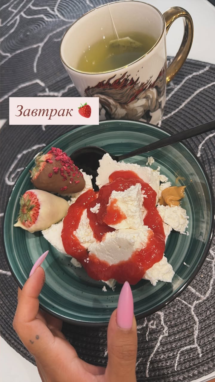 новая фото в сторис @angelina_black_woman 10.03.2026