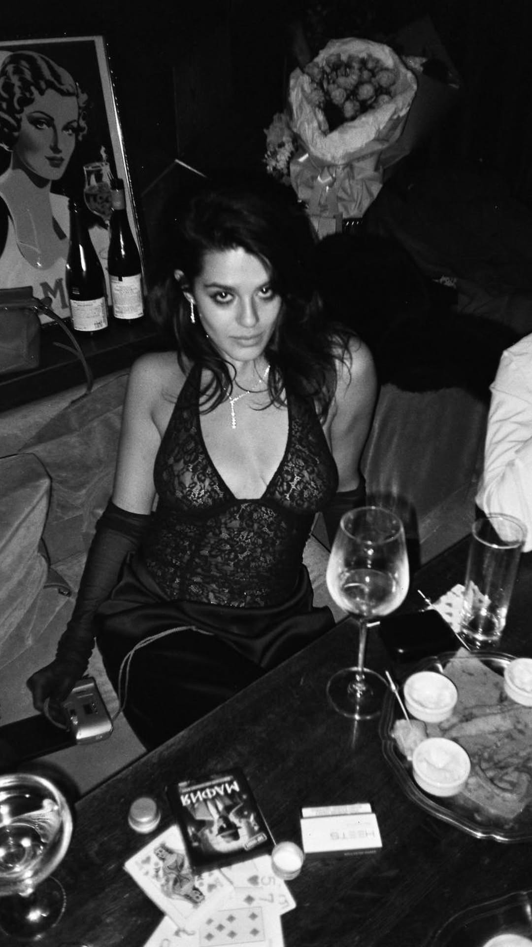 новая фото в сторис @vuudhe 13.03.2026