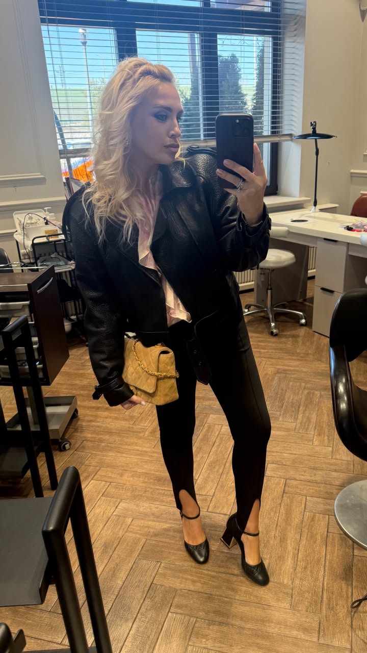 новая фото в сторис @bellasklyar 15.03.2026