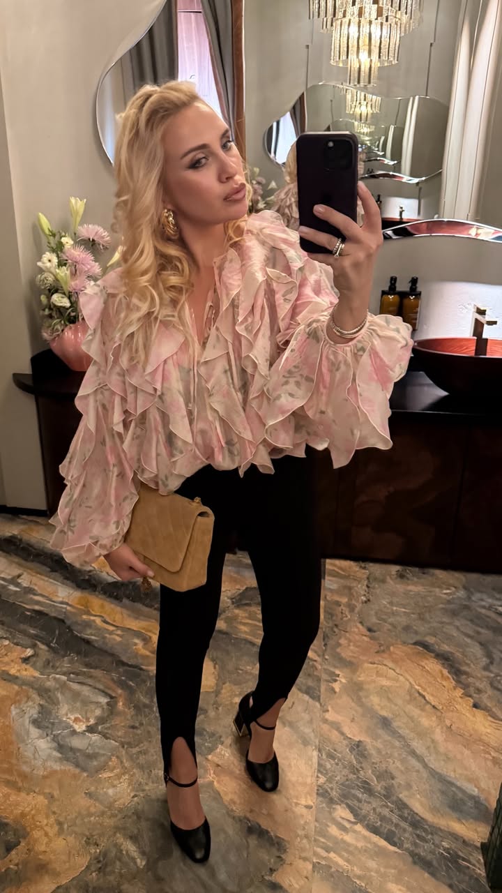 новая фото в сторис @bellasklyar 15.03.2026