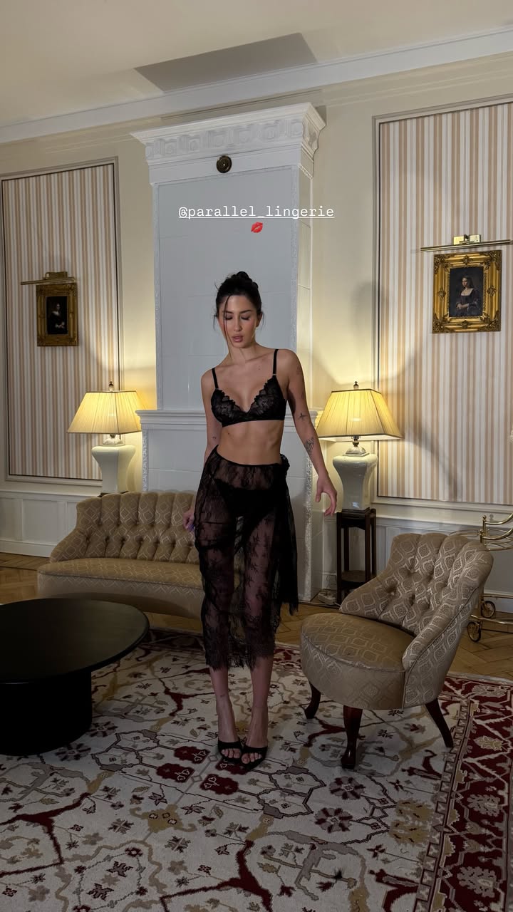 новая фото в сторис @lil.moonbaby 16.03.2026