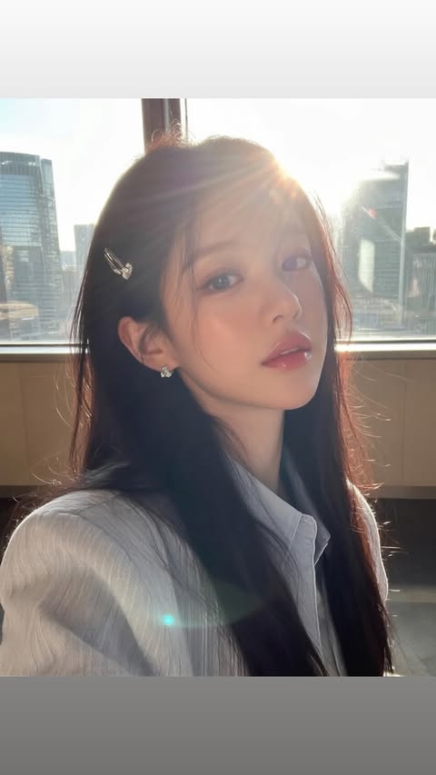 новая фото в сторис @cha_naana 21.03.2026