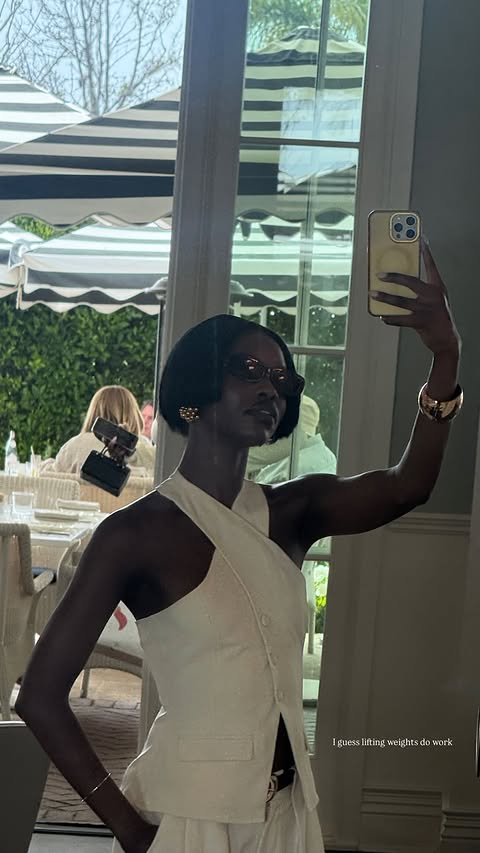 новая фото в сторис @yesimshay_ 22.03.2026