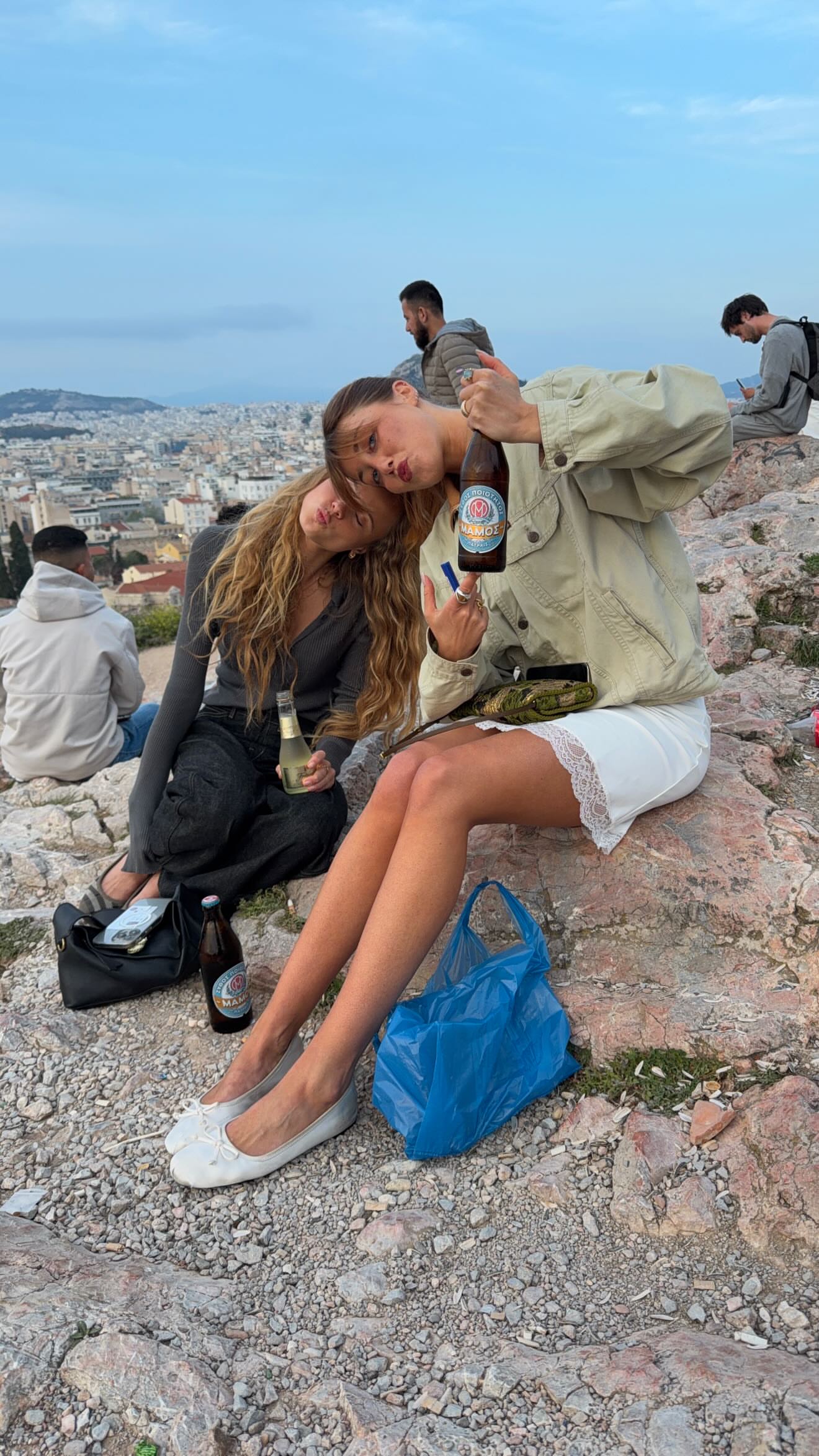 новая фото в сторис @karla_alajdi 13.04.2026