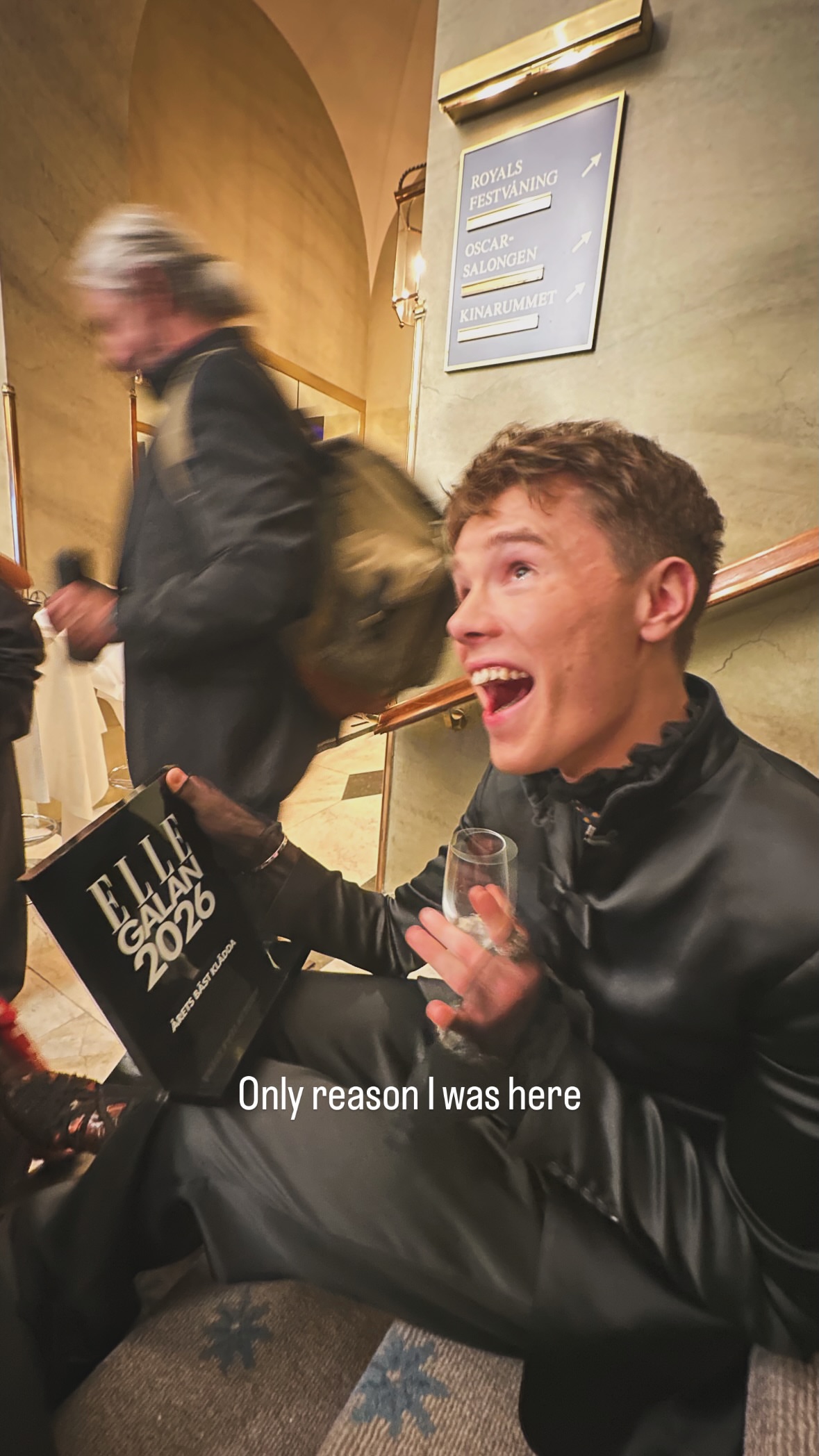 новая фото в сторис @officialomar 25.04.2026