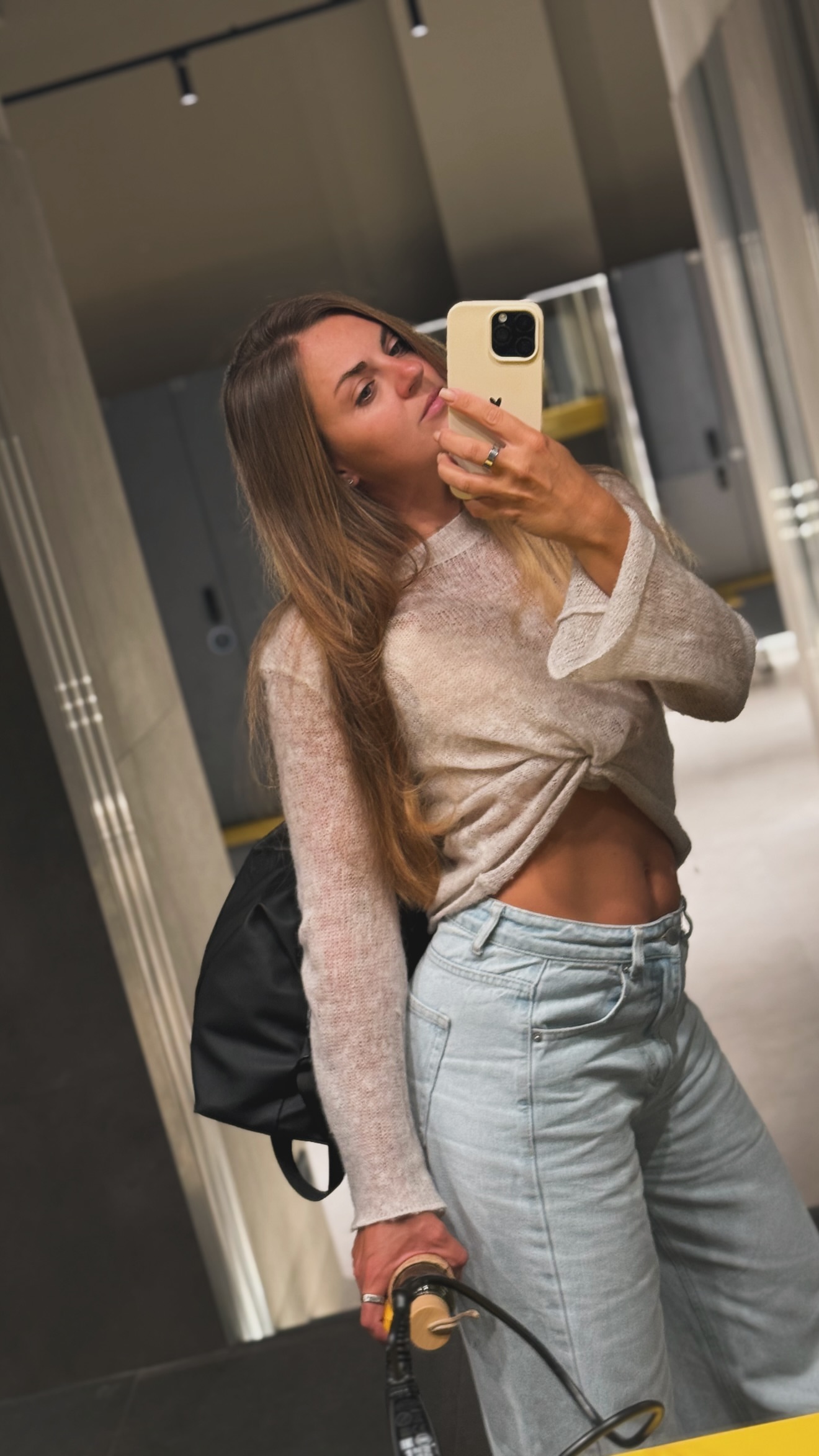 новая фото в сторис @annie_ras 07.08.2026