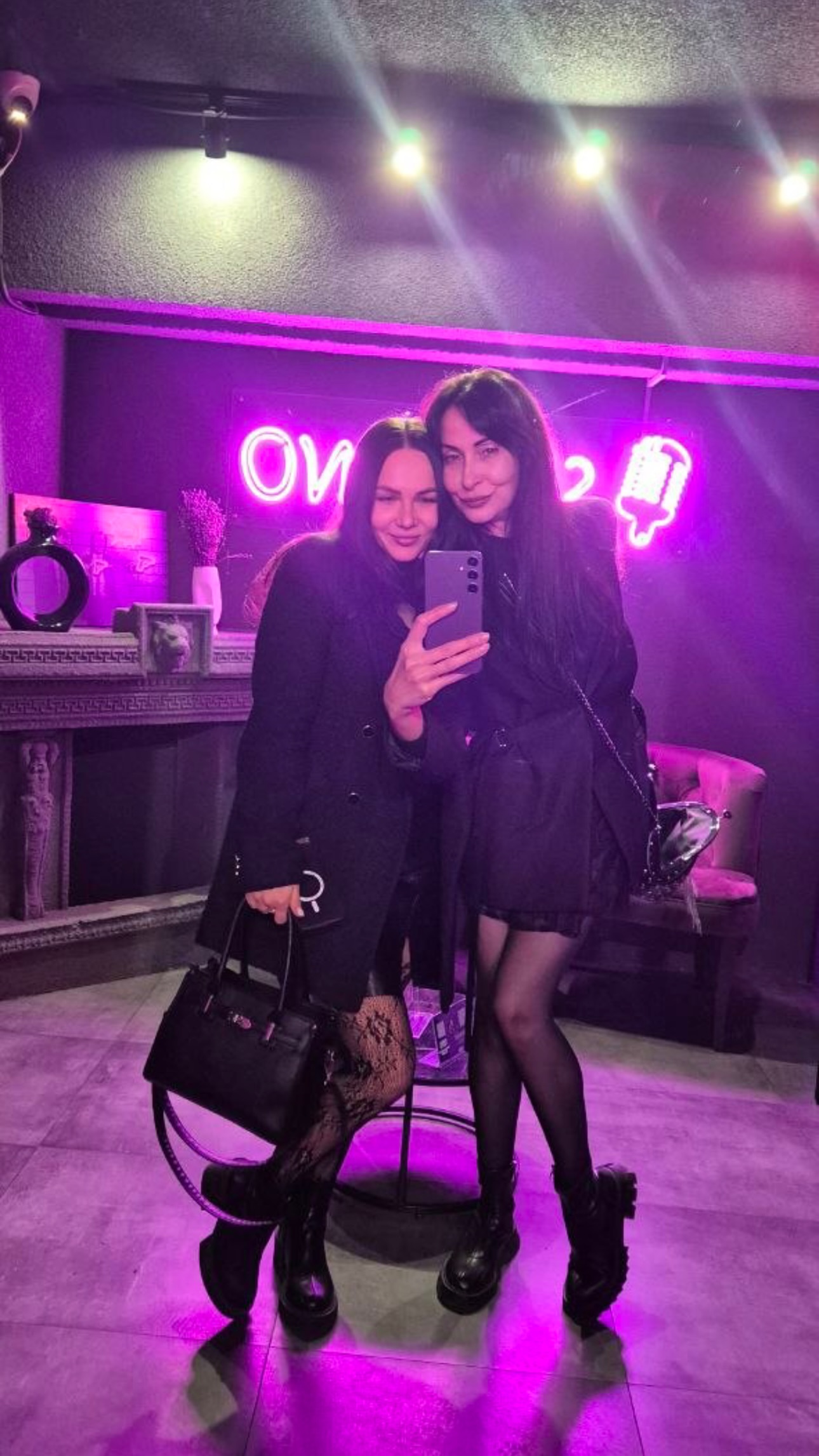 новая фото в сторис @anna_moon1 15.09.2026